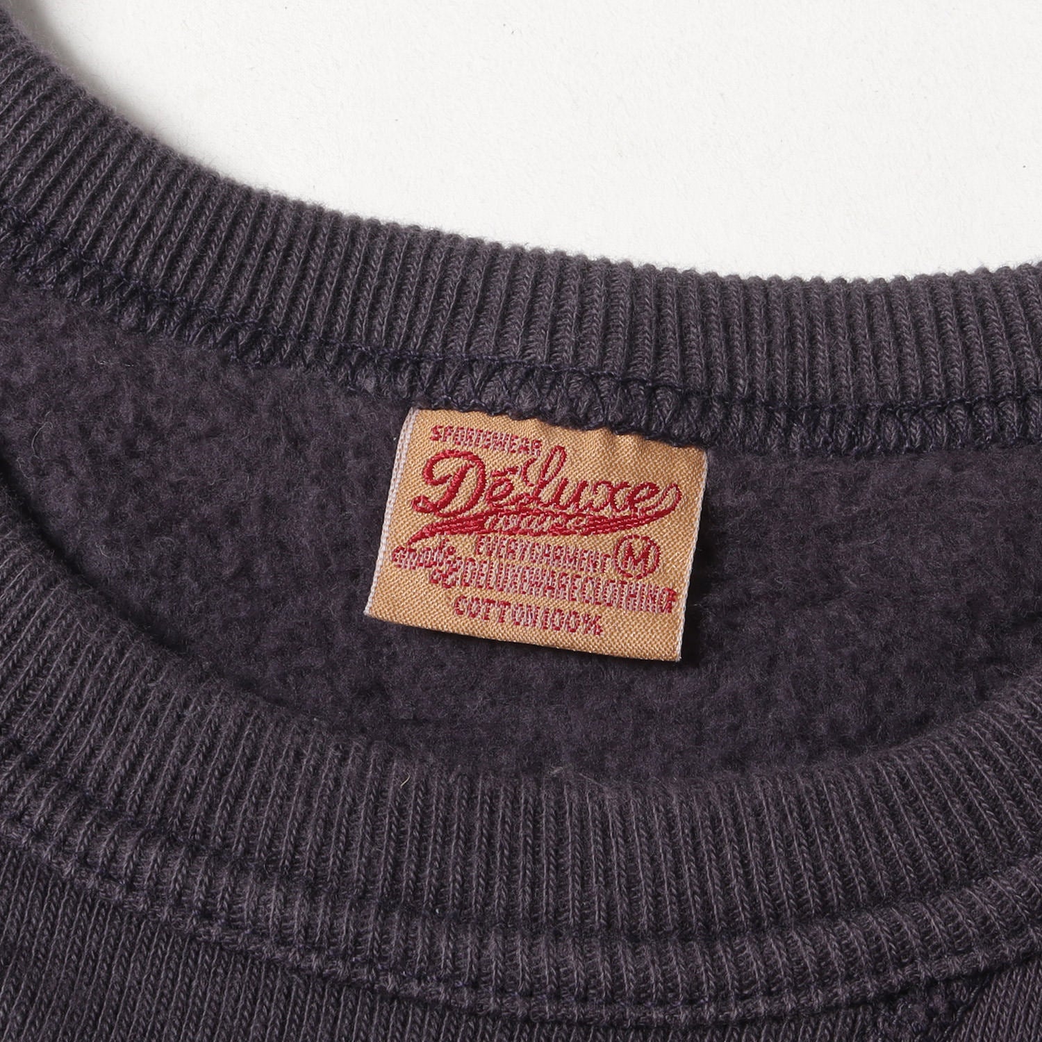 DELUXEWARE (デラックスウエア) 前V 無地 クルーネック スウェット