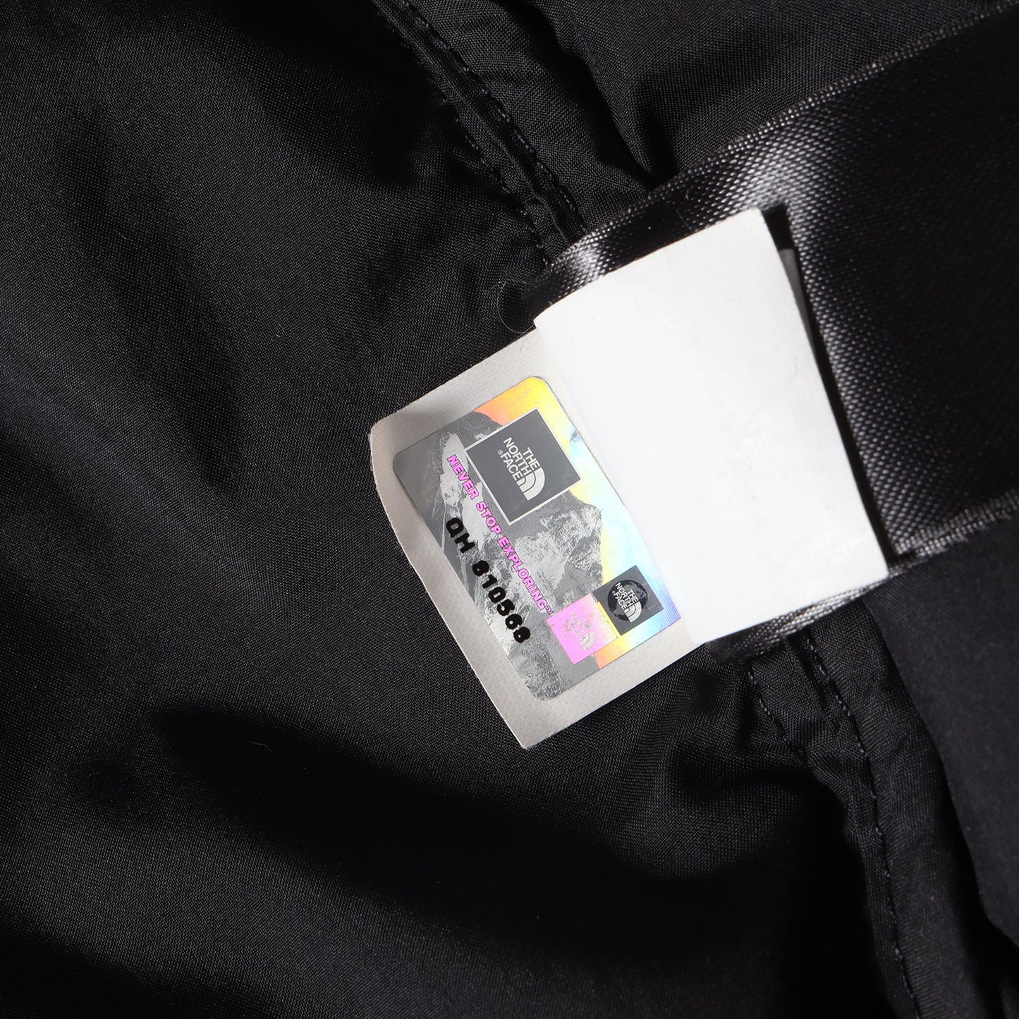 ×THE NORTH FACE メッセージロゴ ヌプシ ダウンジャケット(Nuptse Down Jacket)