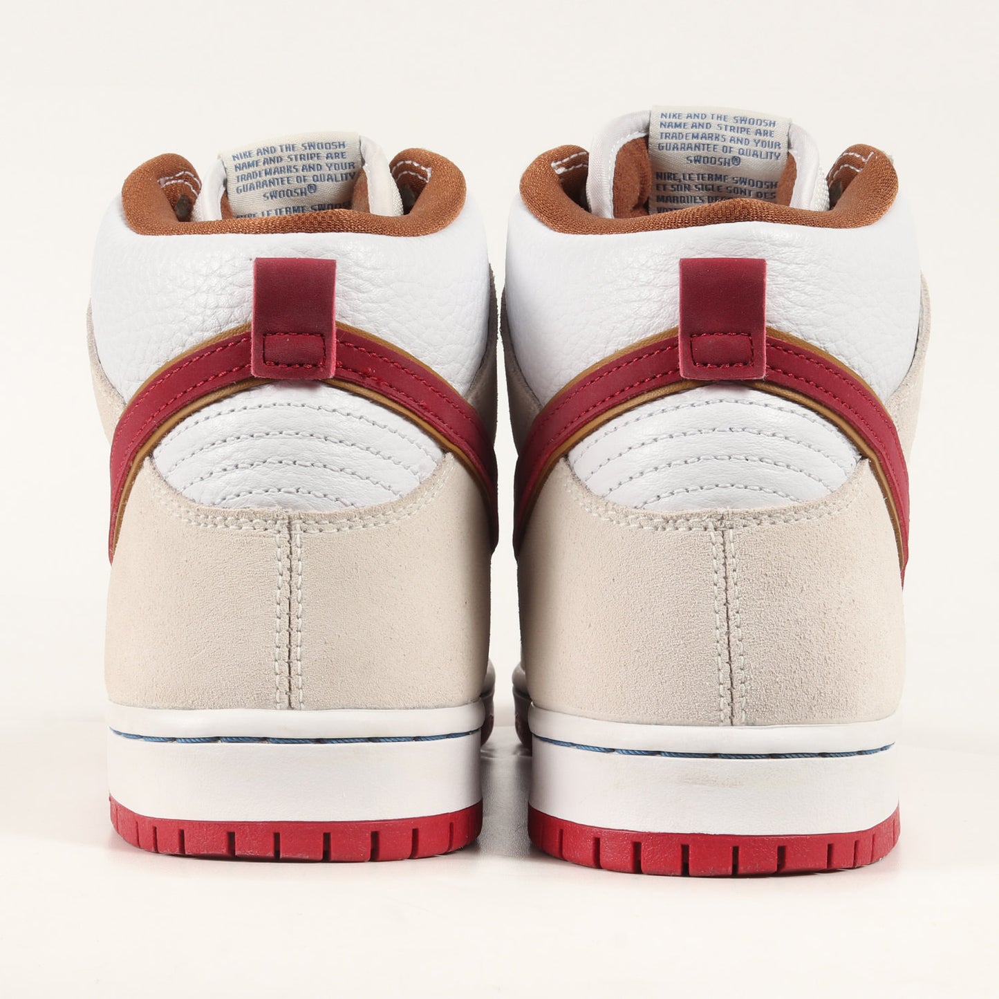 SB DUNK HIGH PRO PHILLIES BLUNT (CV9499-100)