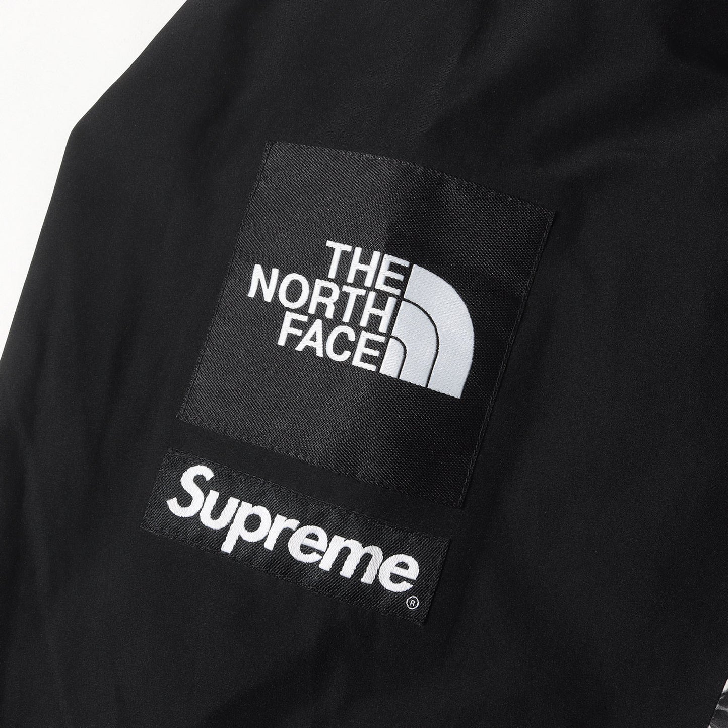 21SS ×THE NORTH FACE スタッズ柄 マウンテン ライト ジャケット(Studded Mountain Light Jacket)