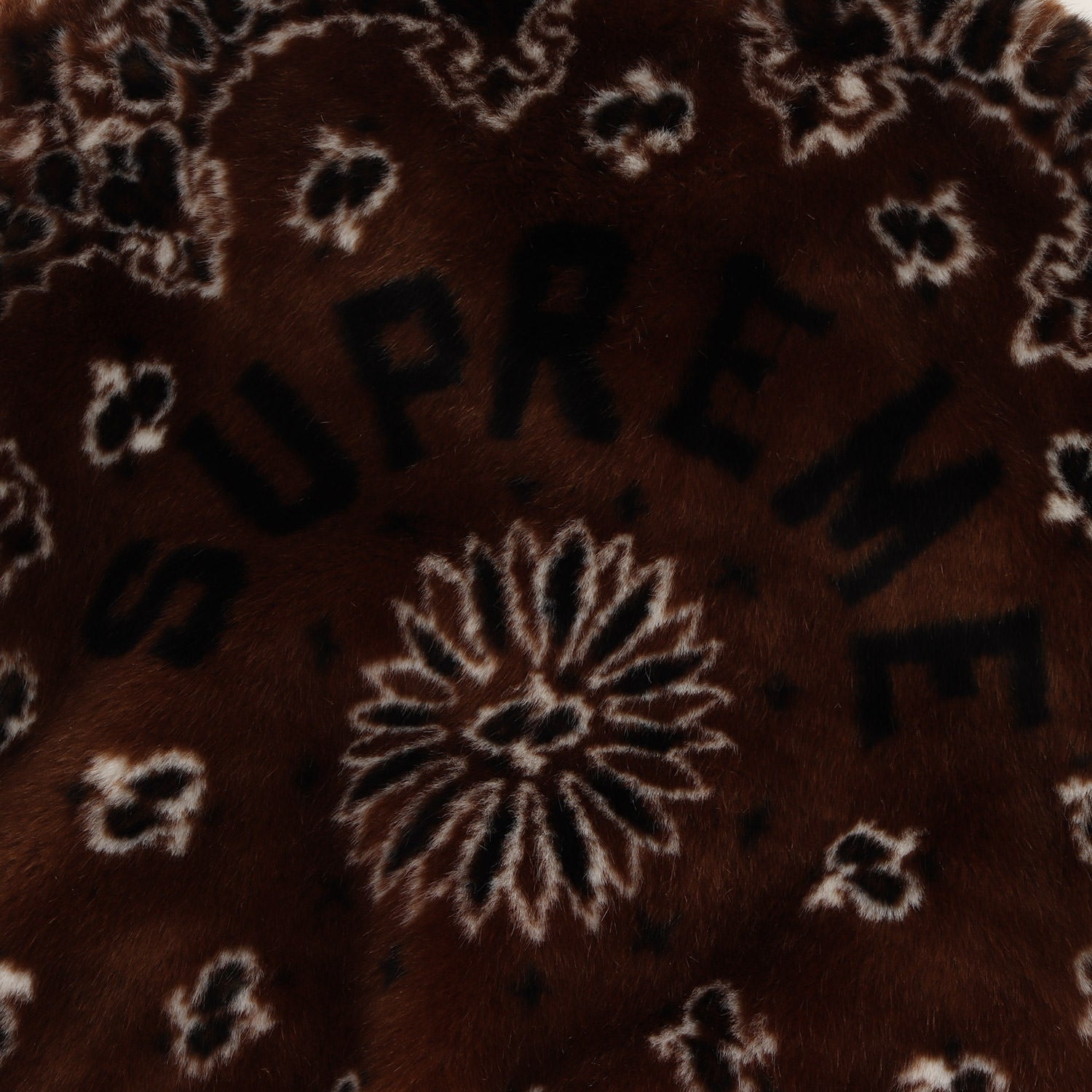 Supreme (シュプリーム) 21SS バンダナ柄 フェイクファー ボンバージャケット(Bandana Faux Fur Bomber Jacket)  – ブランド古着の通販・買取 | BEEGLE by Boo-Bee