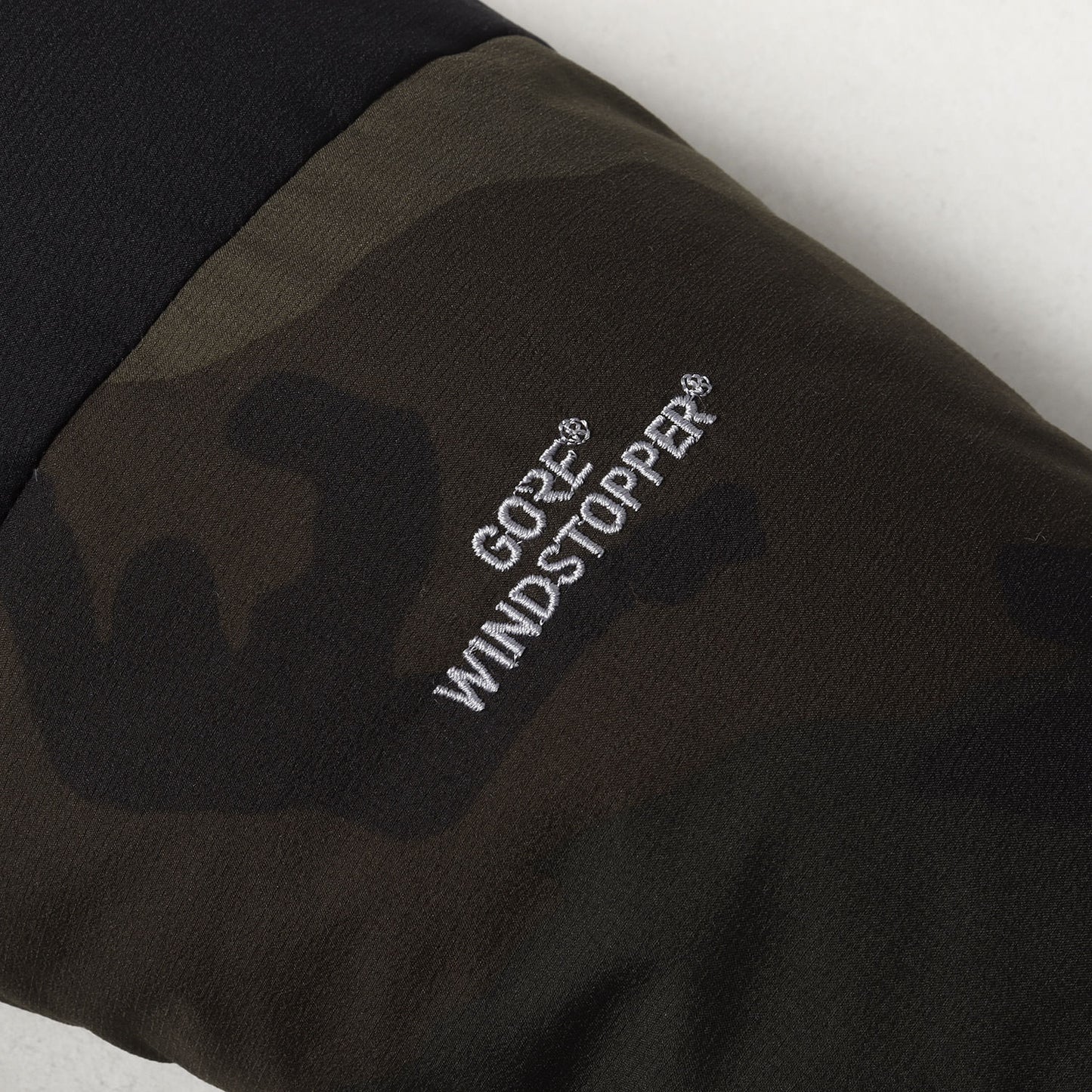 GORE WINDSTOPPER 迷彩 バルトロライト ダウンジャケット(Novelty Baltro Light Jacket)