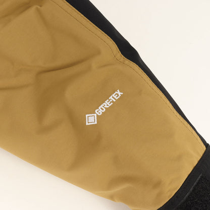 GORE-TEX マウンテンダウン ジャケット(MOUNTAIN DOWN JACKET)