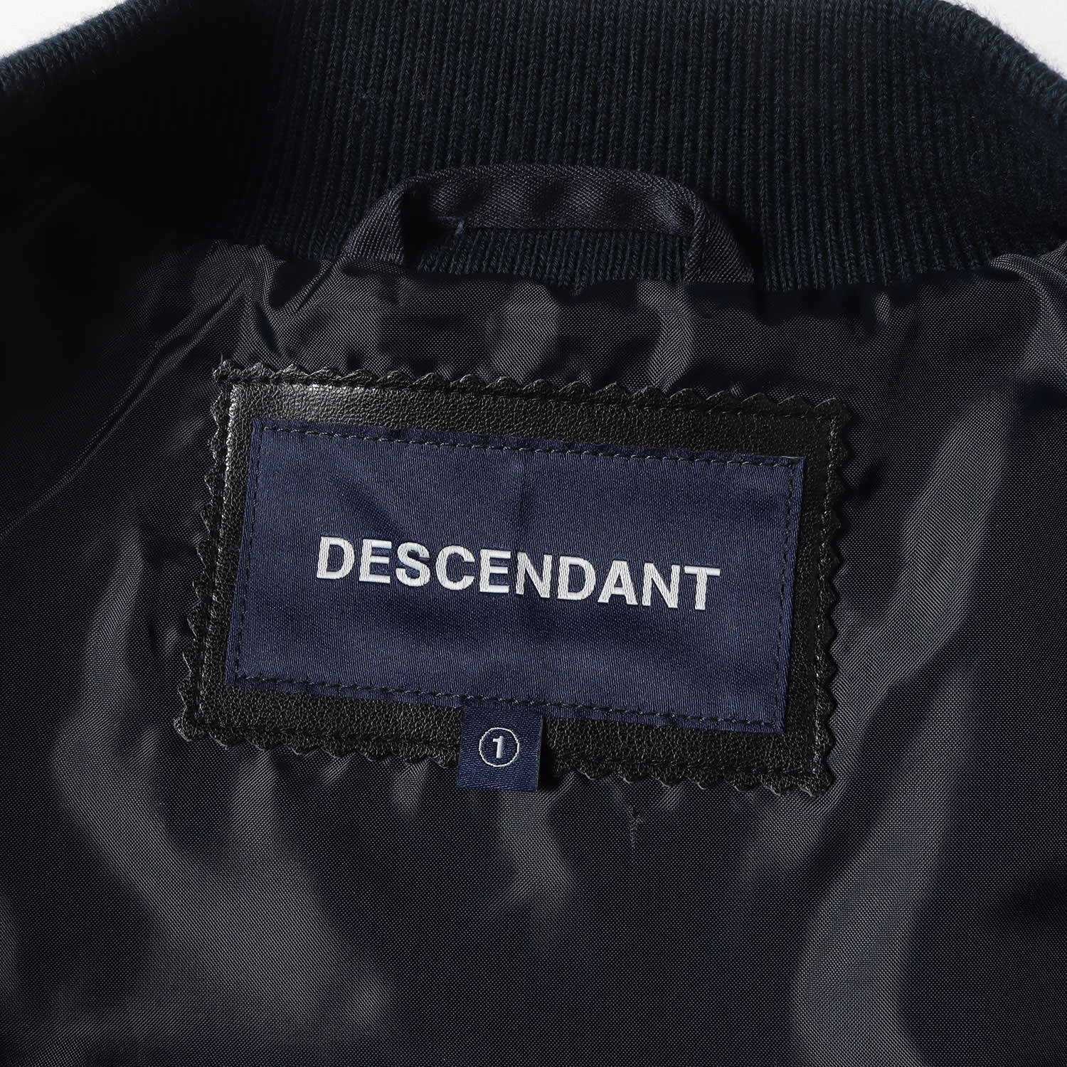 DESCENDANT (ディセンダント) 初売り限定 グラフィック刺繍