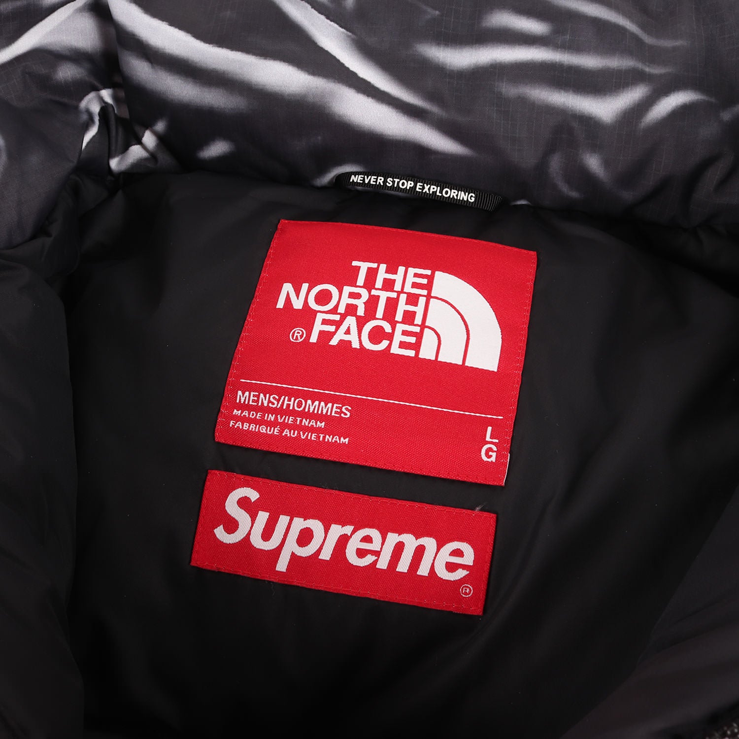 Supreme (シュプリーム) 23SS ×THE NORTH FACE 騙し絵プリント ヌプシ