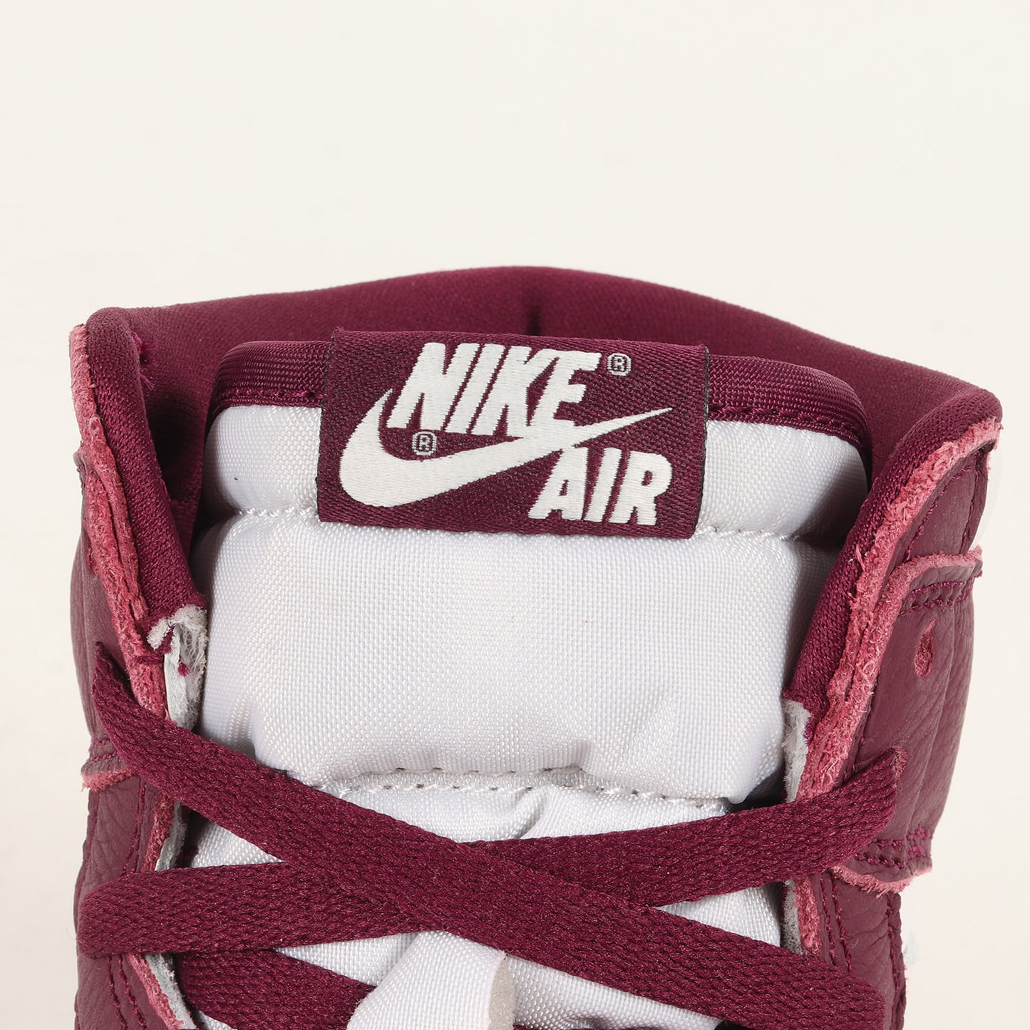 AIR JORDAN 1 RETRO HIGH OG BORDEAUX (555088-611)
