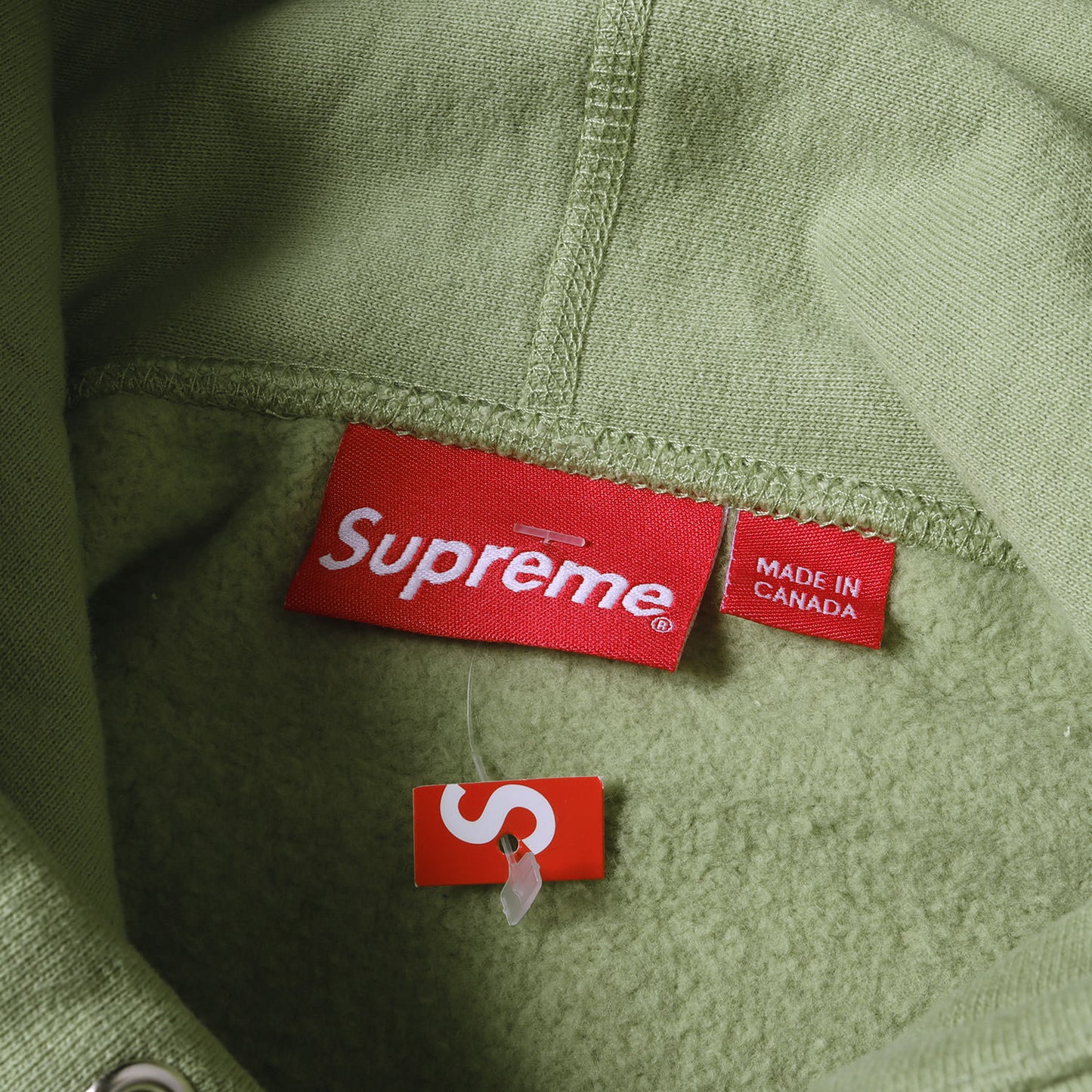 ブランドロゴ刺繍 スウェット パーカー(Embroidered Outline Hooded Sweatshirt)