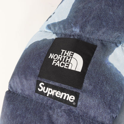 21AW ×THE NORTH FACE ブリーチド デニム プリント ヌプシ ダウンジャケット(Bleached Denim Print Nuptse Jacket)