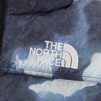 21AW ×THE NORTH FACE ブリーチド デニム プリント ヌプシ ダウンジャケット(Bleached Denim Print Nuptse Jacket)