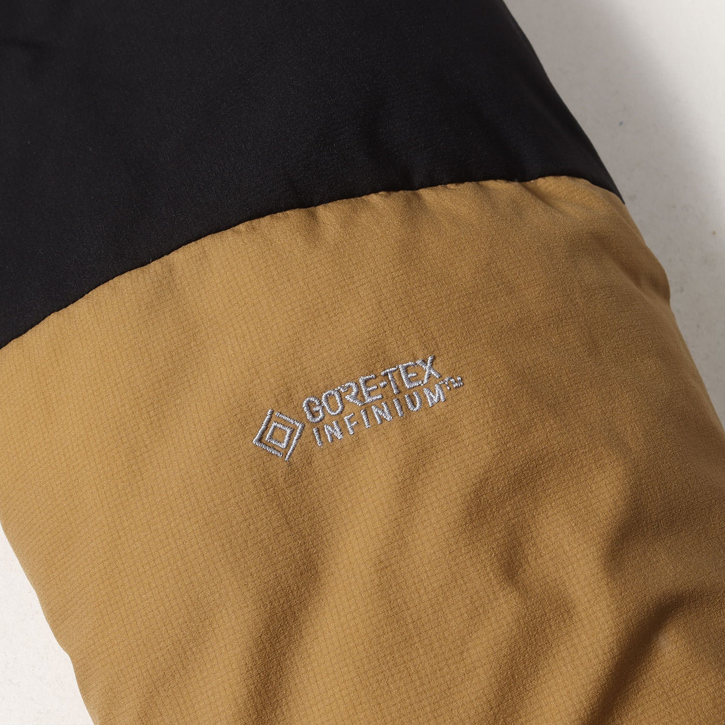 GORE-TEX INFINIUM バルトロライト ダウンジャケット(Baltro Light Jacket)