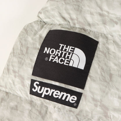 ×THE NORTH FACE ペーパープリント ヌプシ ダウンジャケット(Paper Print Nuptse Jacket)
