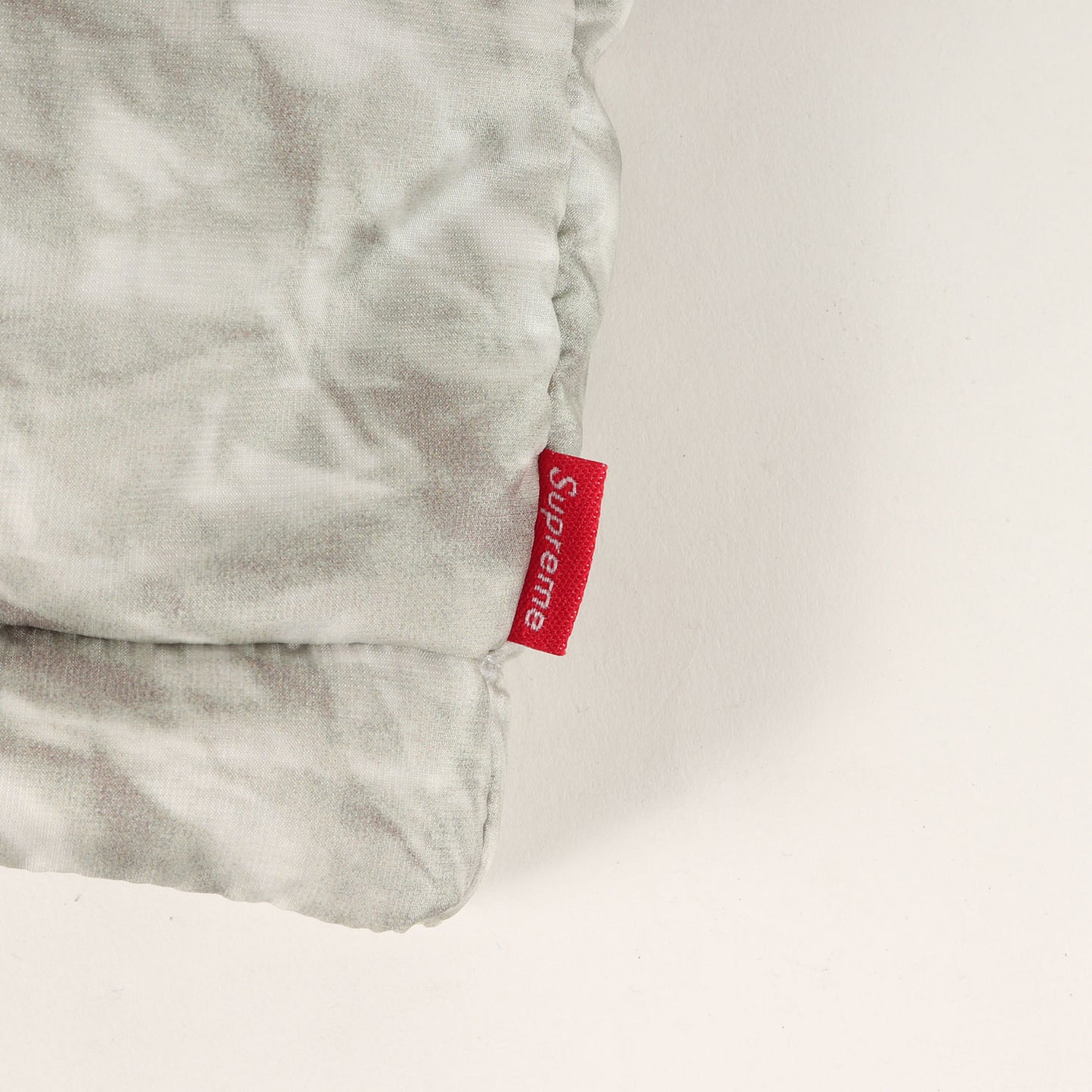 ×THE NORTH FACE ペーパープリント ヌプシ ダウンジャケット(Paper Print Nuptse Jacket)