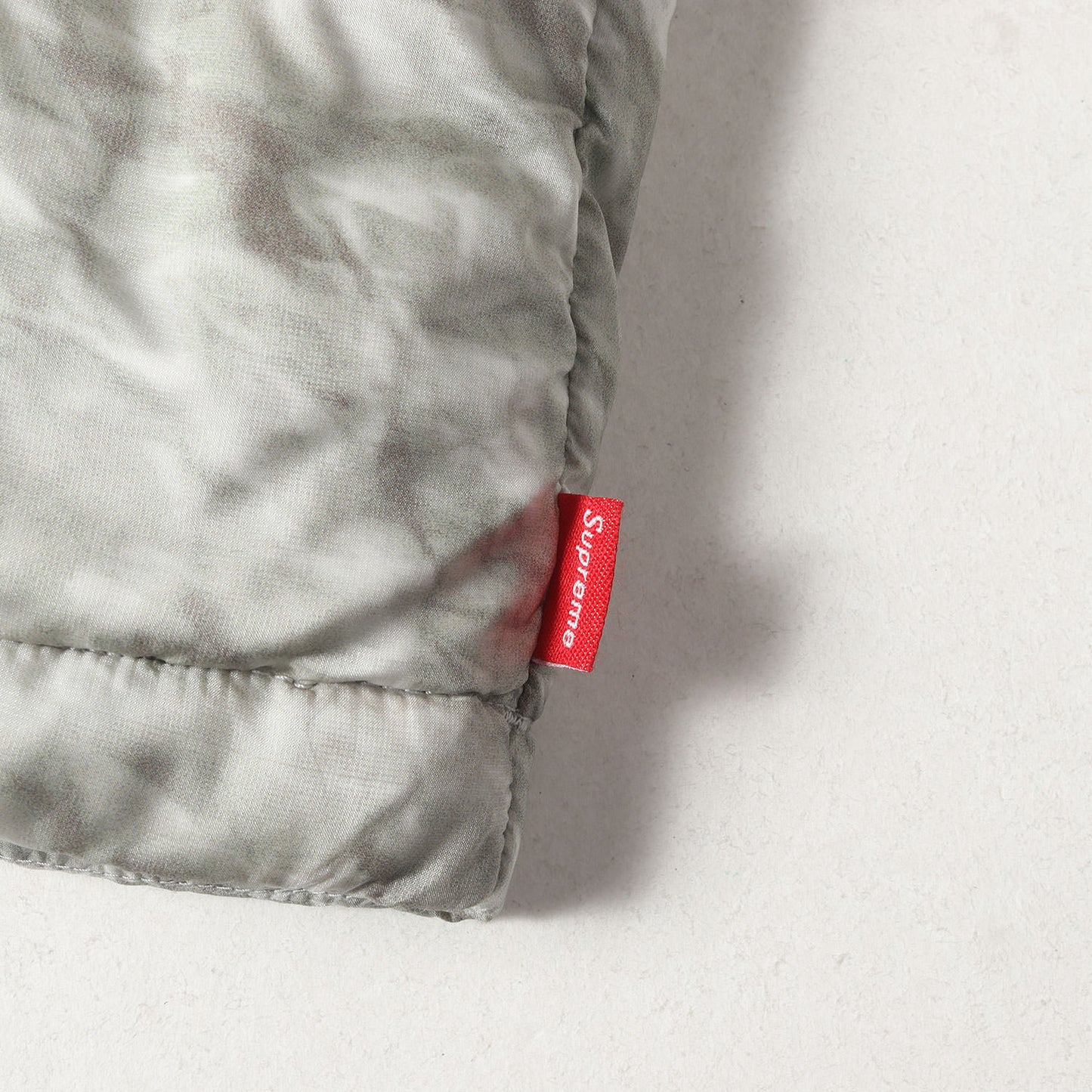 ×THE NORTH FACE ペーパープリント ヌプシ ダウンジャケット(Paper Print Nuptse Jacket)