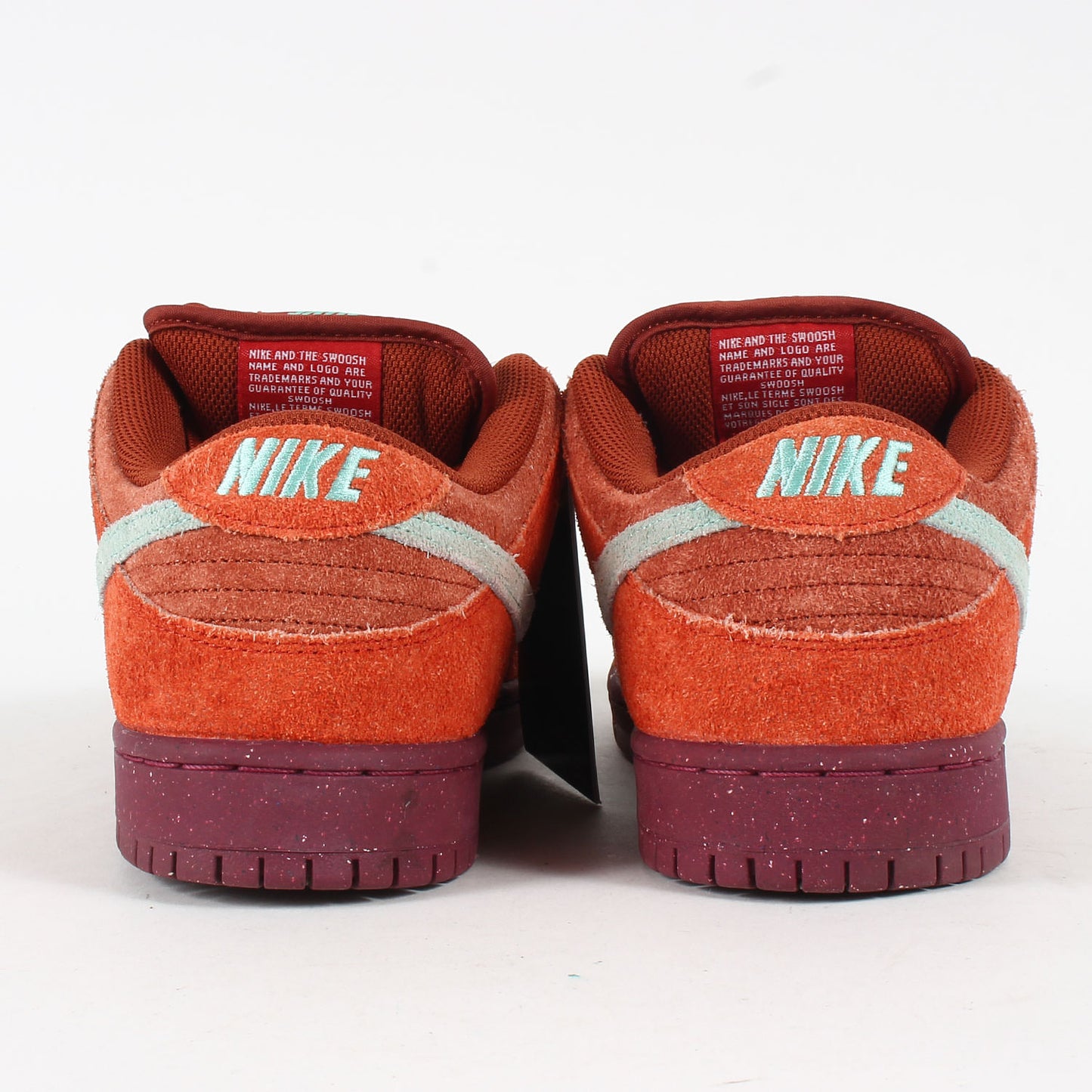 SB DUNK LOW PRO PRM MYSTIC RED AND ROSEWOOD (DV5429-601)