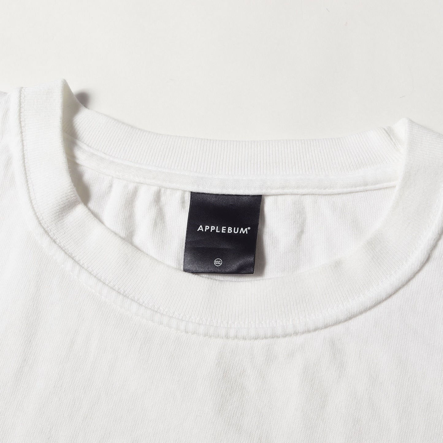 絵画グラフィック クルーネック Tシャツ