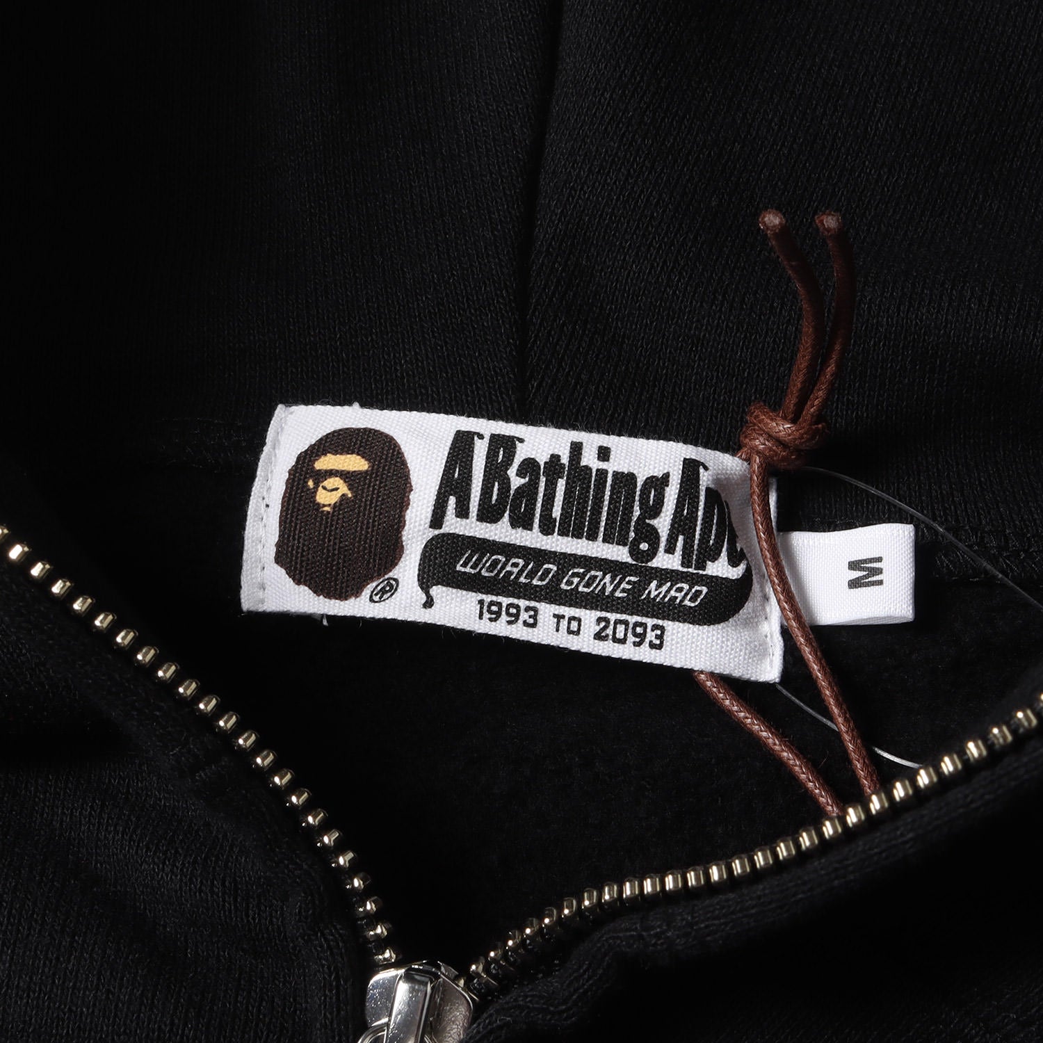 A BATHING APE (ア ベイシング エイプ) ×BOUNTY HUNTER 蓄光 マッドシャーク フルジップ スウェット パーカー(MAD  SHARK ZIP HOODIE) - ブランド古着の通販・買取 | BEEGLE by Boo-Bee