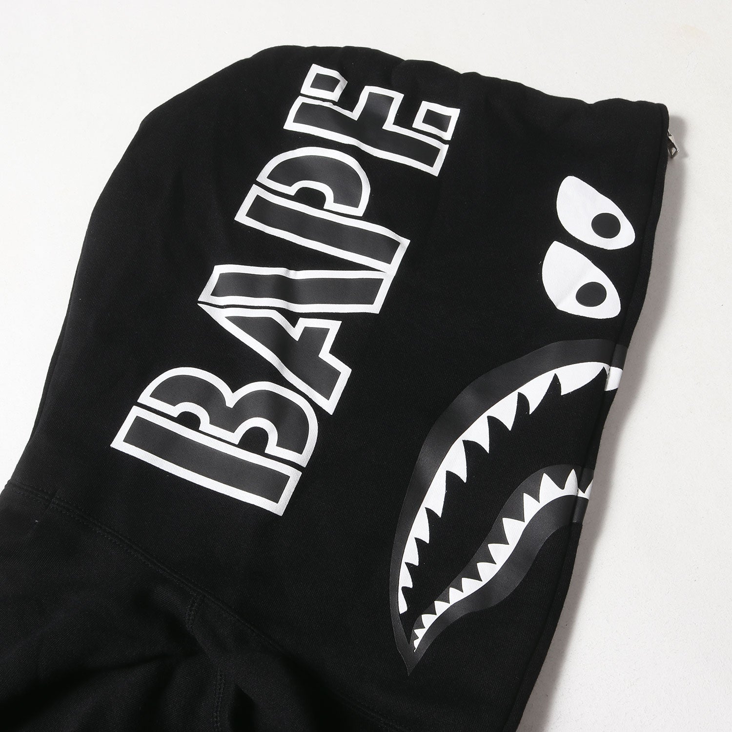 A BATHING APE (ア ベイシング エイプ) ×BOUNTY HUNTER マッドシャーク
