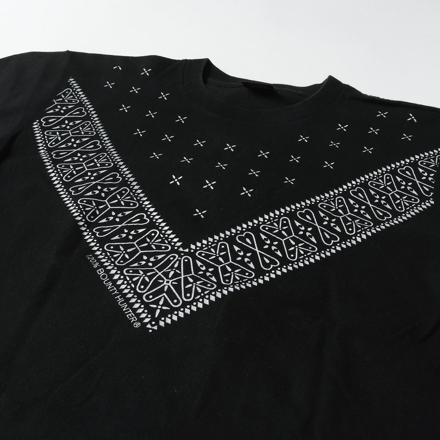 バンダナプリント クルーネック Tシャツ