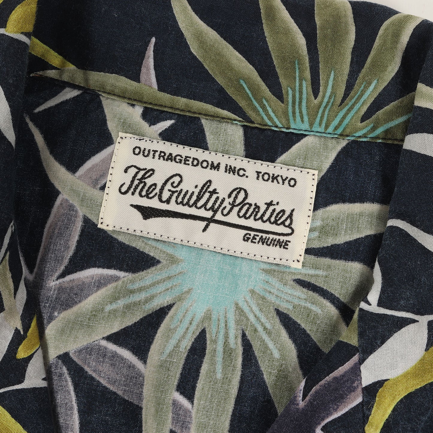 フラワー柄 ハワイアンシャツ / アロハシャツ(PRINTED FLOWER L/S HAWAIIAN SHIRT)