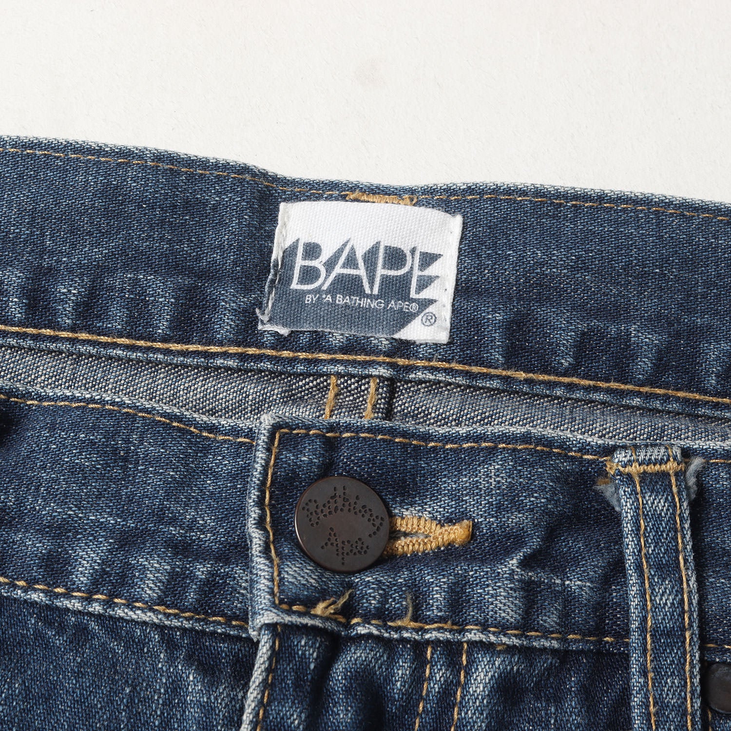 A BATHING APE ヴィンテージ加工 デニムパンツ