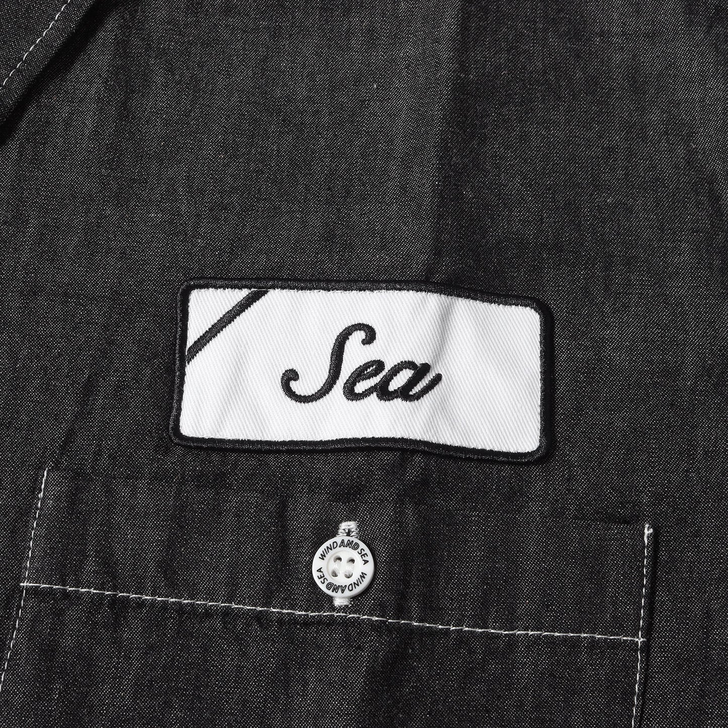 22AW ×GOD SELECTION XXX ワッペン付き シャンブレー ワークシャツ(Chambray Shirt)