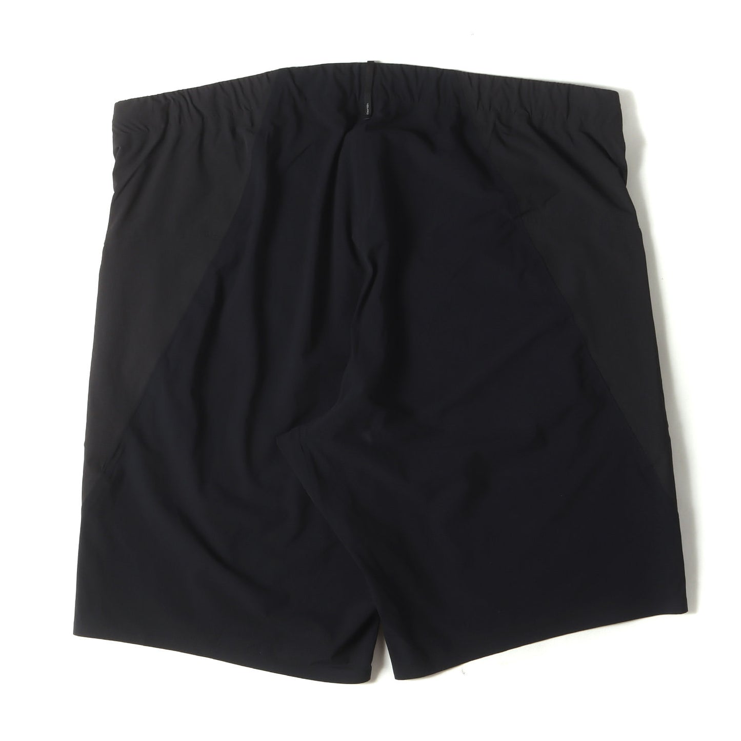 VEILANCE ストレッチ ナイロン シーカント コンプ ショーツ(Secant Comp Short)