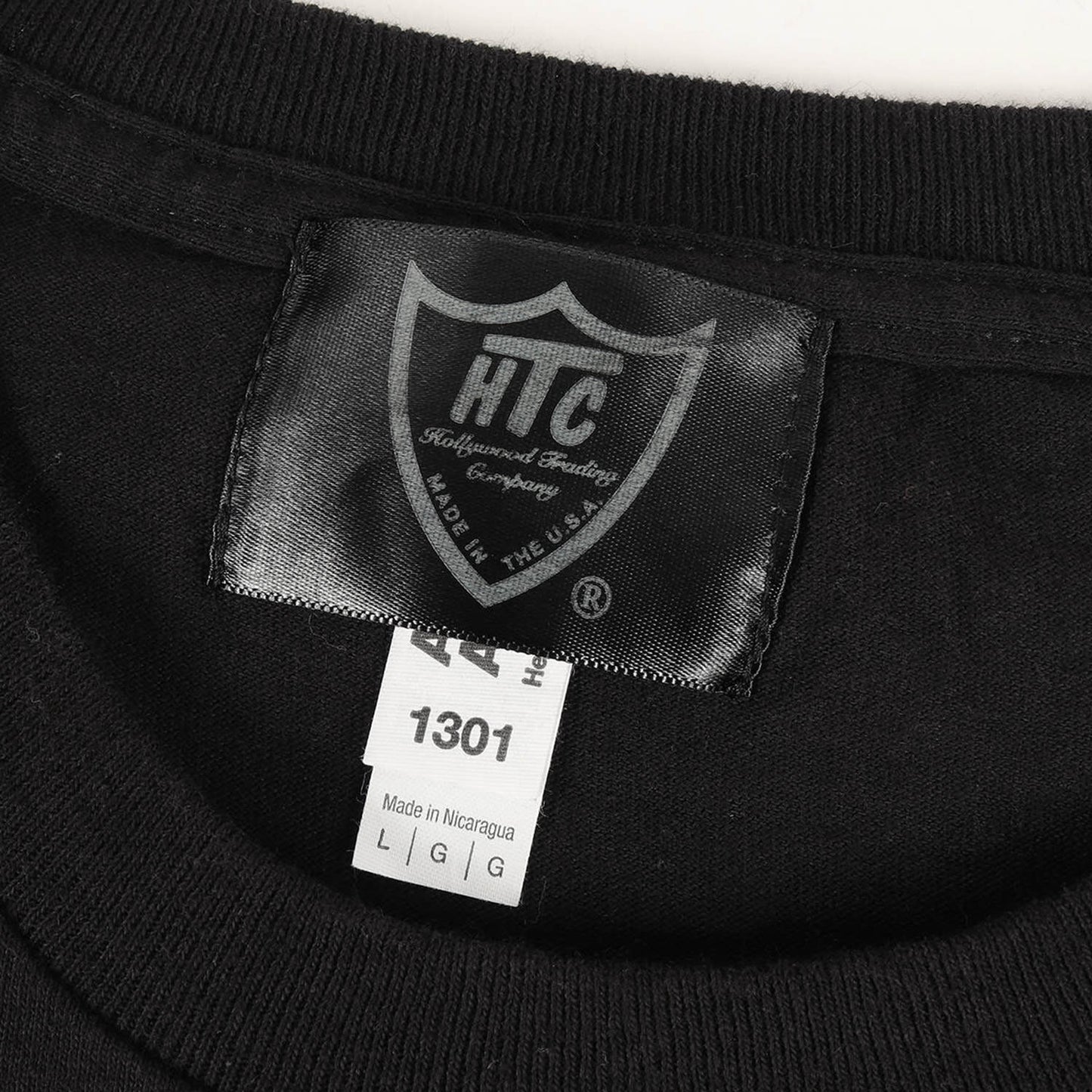 エンブレムロゴ クルーネック Tシャツ