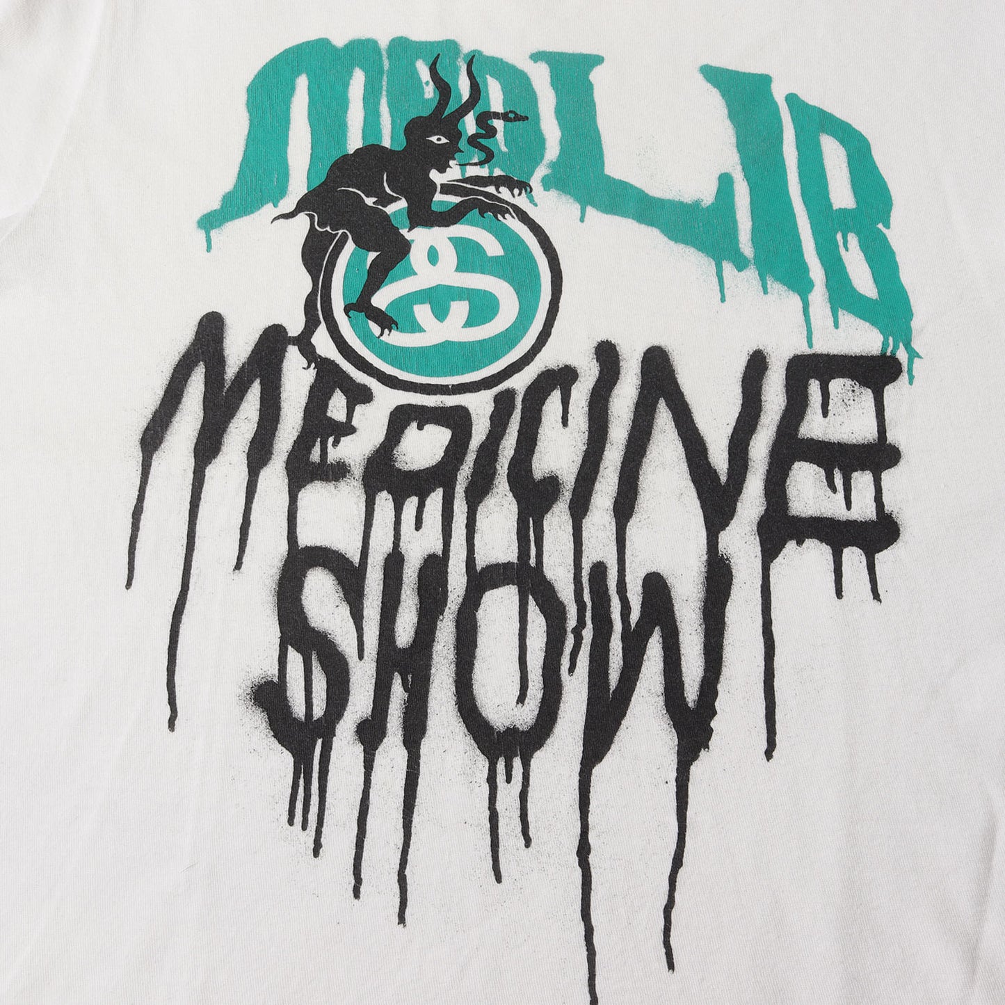 ×Madlib グラフィックプリント Tシャツ