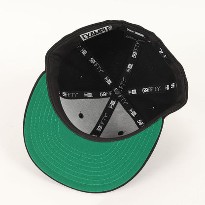 ×NEW ERA GOD BLESS YOU ロゴ刺繍 ベースボールキャップ