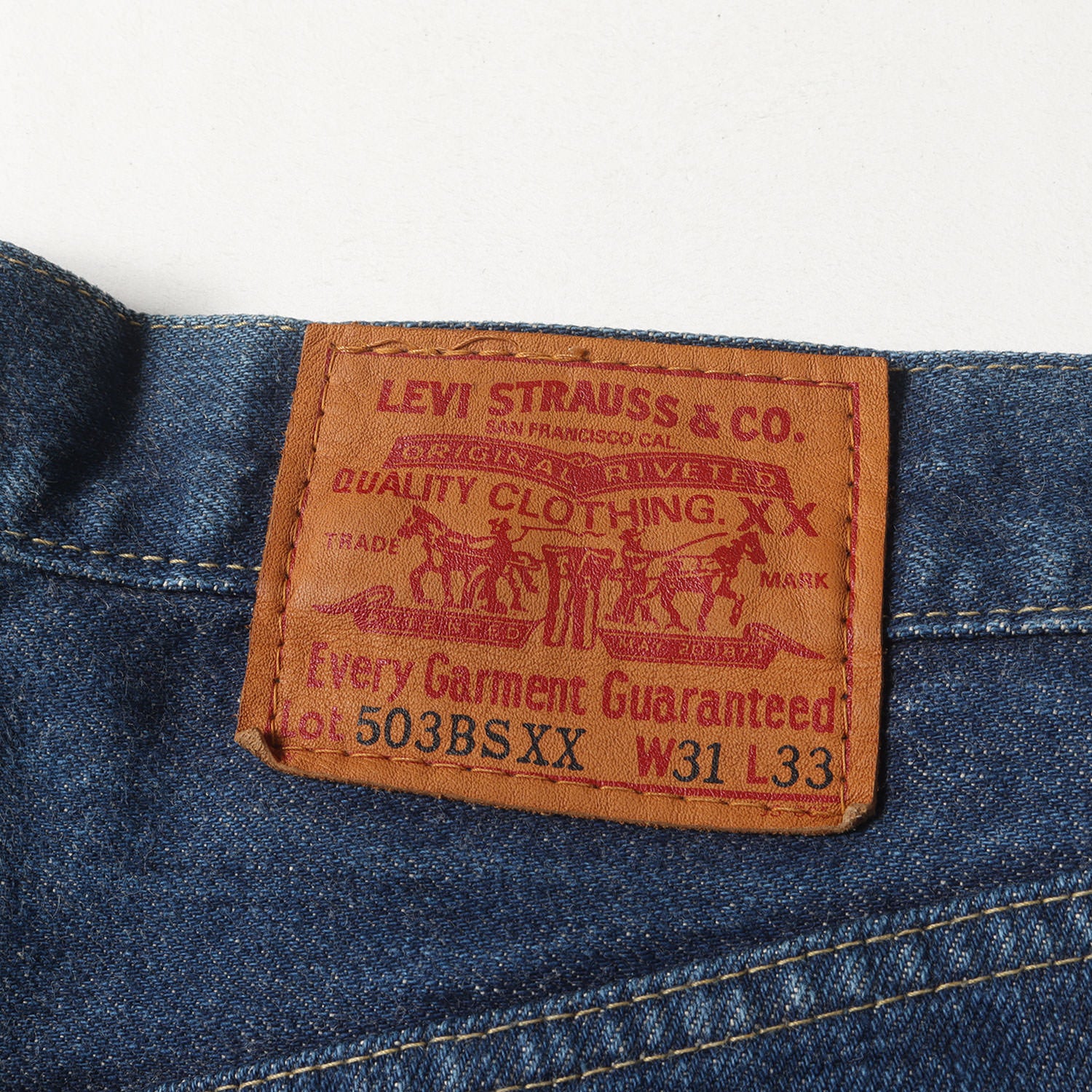 リーバイス　Levi's ワイドプリーツクロップ　デニム　インディゴ　w32 Levi's（リーバイス）の「Levi's/リーバイス WIDE PLEAT CROP