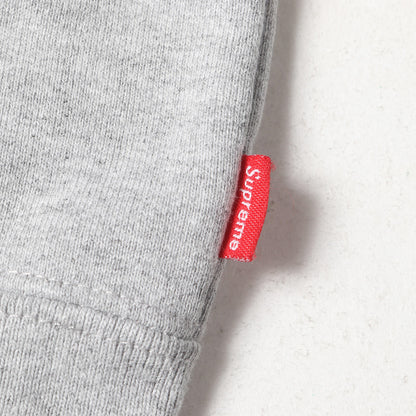 フード アップリケ ジップ スウェット パーカー(Felt Hooded Logo Zip-Up Sweat)