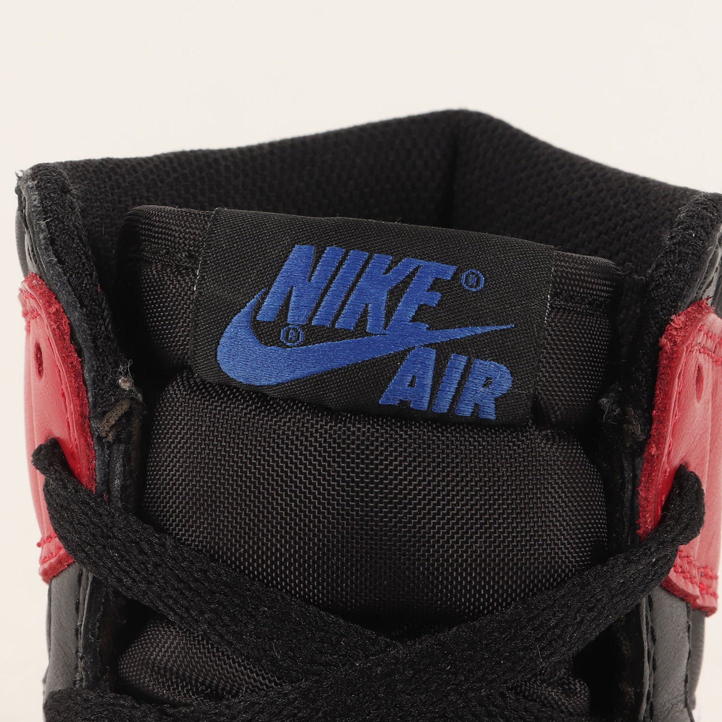 AIR JORDAN 1 RETRO HIGH OG TOP3 (555088-026)