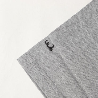 ブランドロゴ クルーネック Tシャツ(BRACKET)