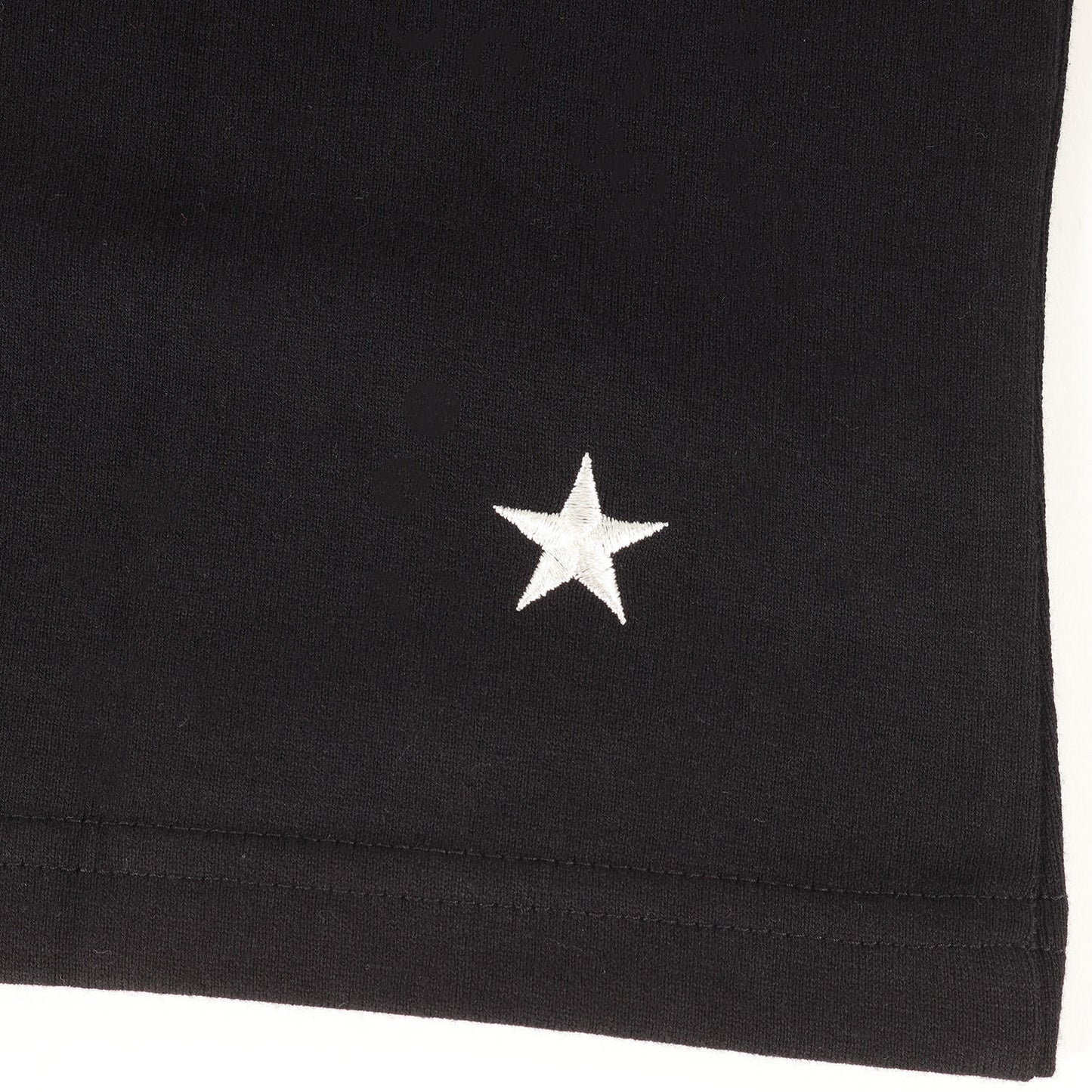×UNRIVALED スターパッチ バンダナプリント Tシャツ