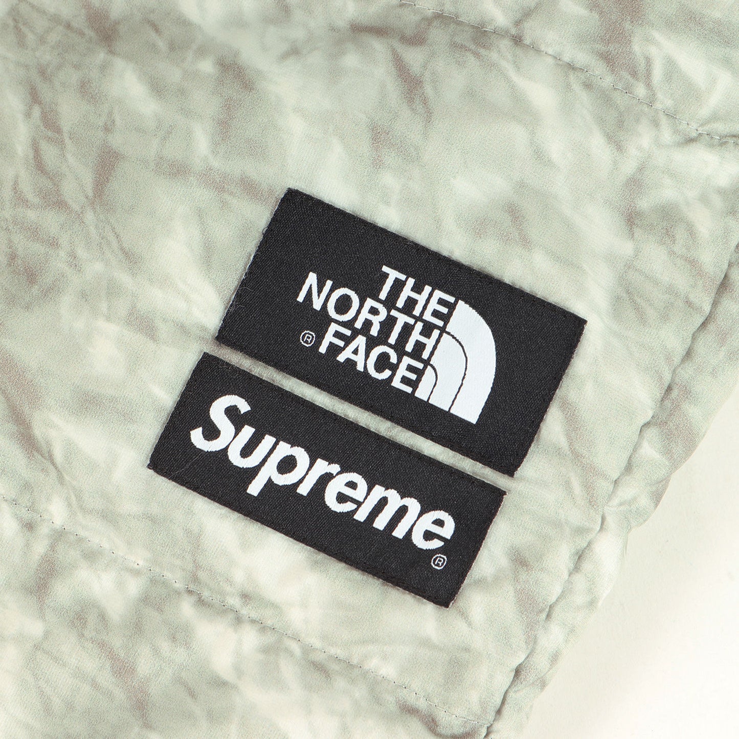 ×THE NORTH FACE ペーパープリント ヌプシ ダウンパンツ(Paper Print Nuptse Pant)