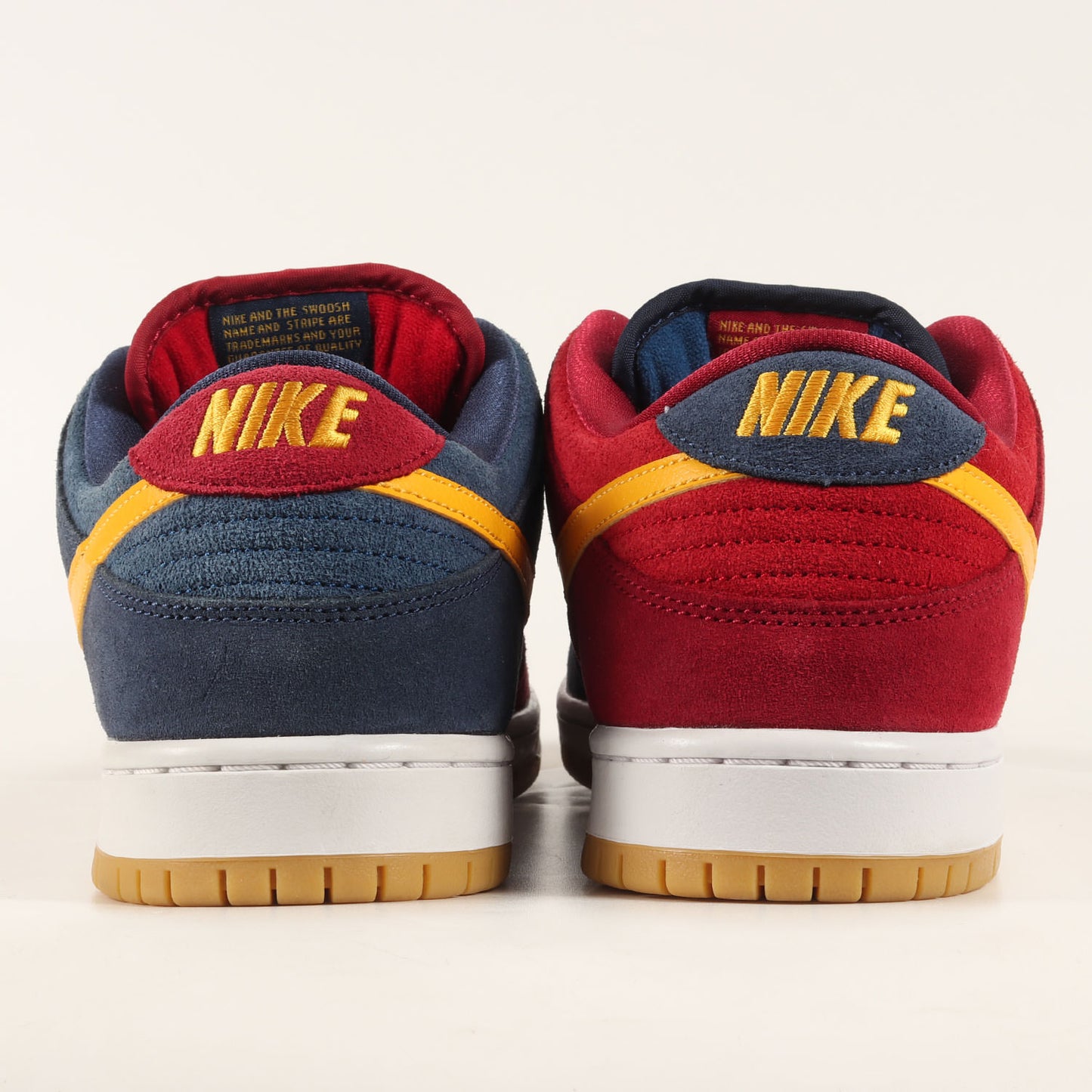 SB DUNK LOW PRO PRM BARCELONA (DJ0606-400)