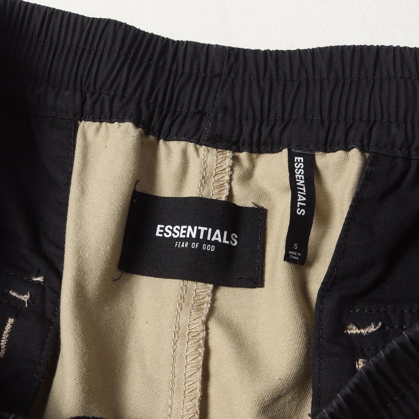 FOG ESSENTIALS スリム イージー カーゴパンツ
