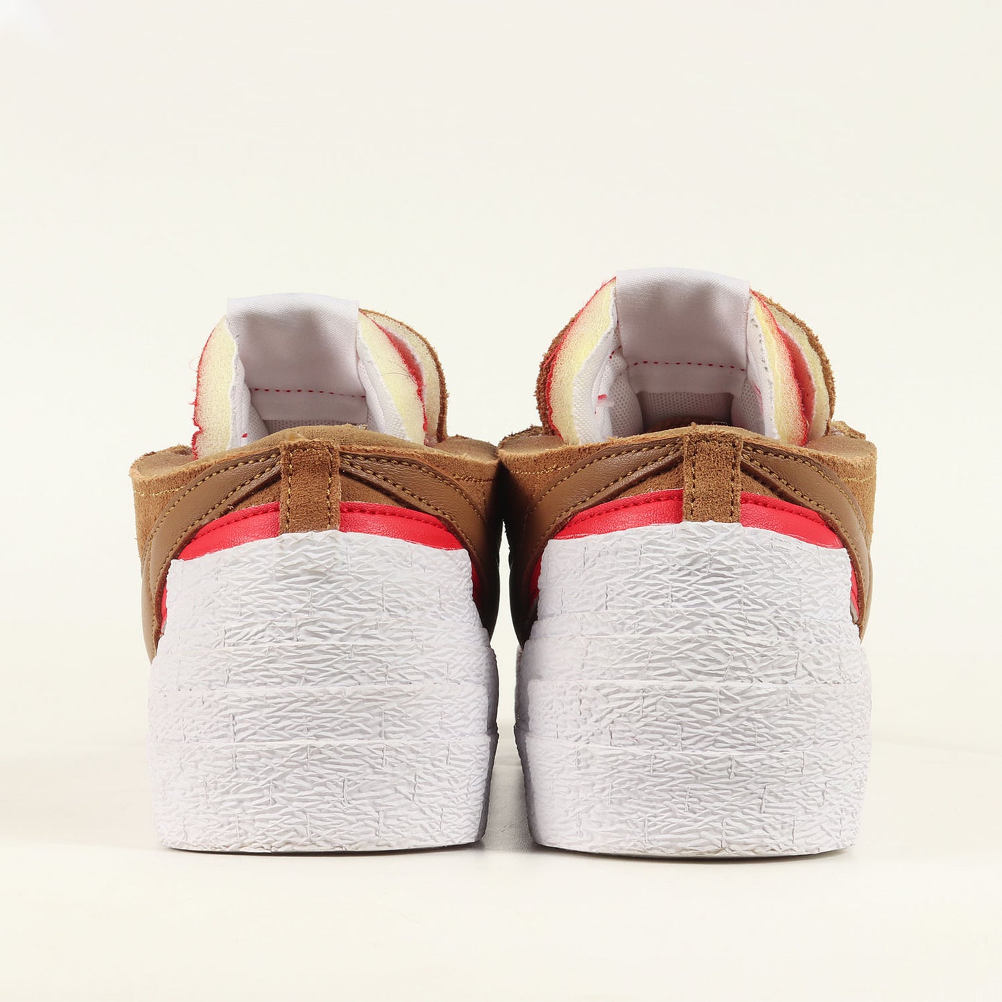 21SS ×NIKE BLAZER LOW / SACAI BRITISH TAN (DD1877-200)