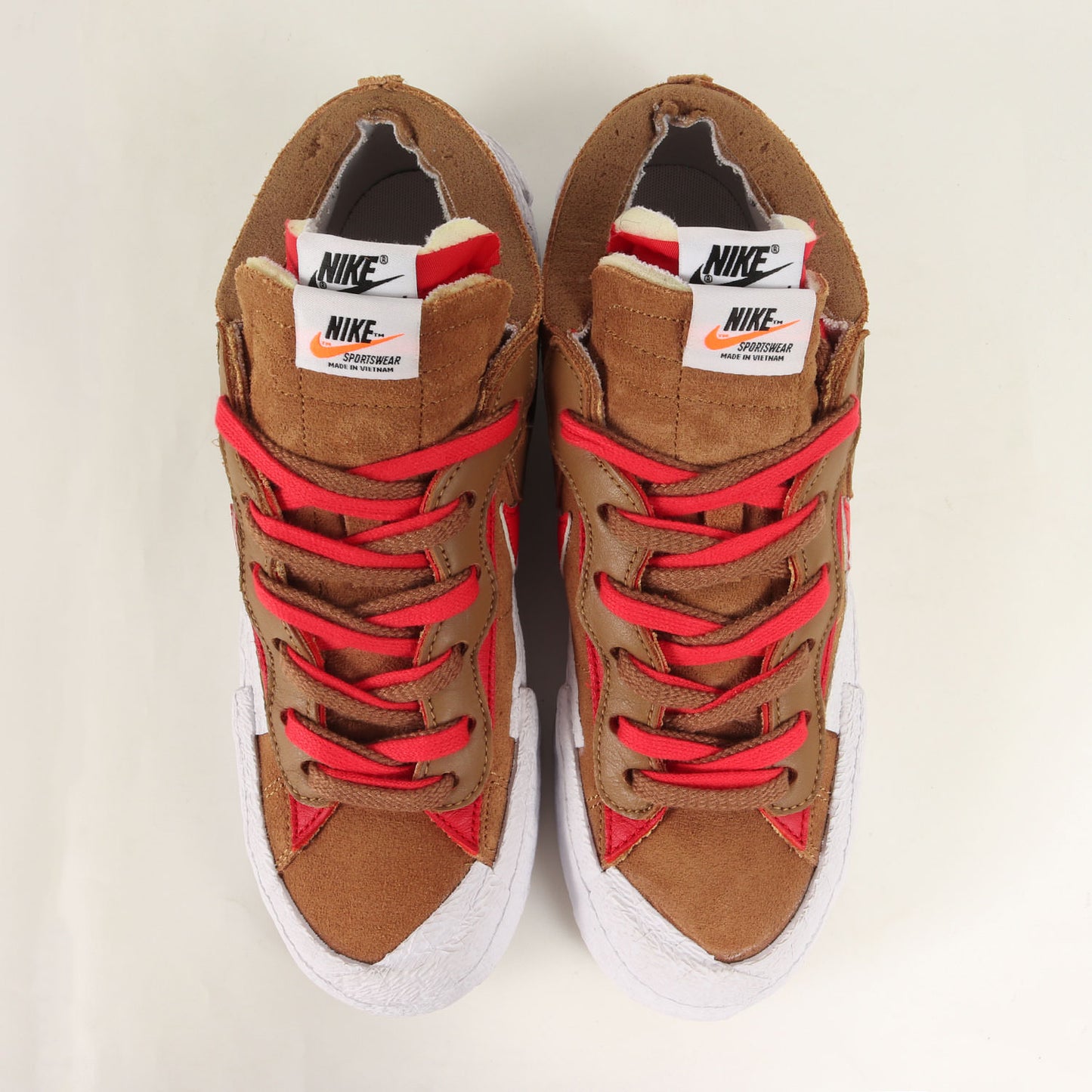 21SS ×NIKE BLAZER LOW / SACAI BRITISH TAN (DD1877-200)