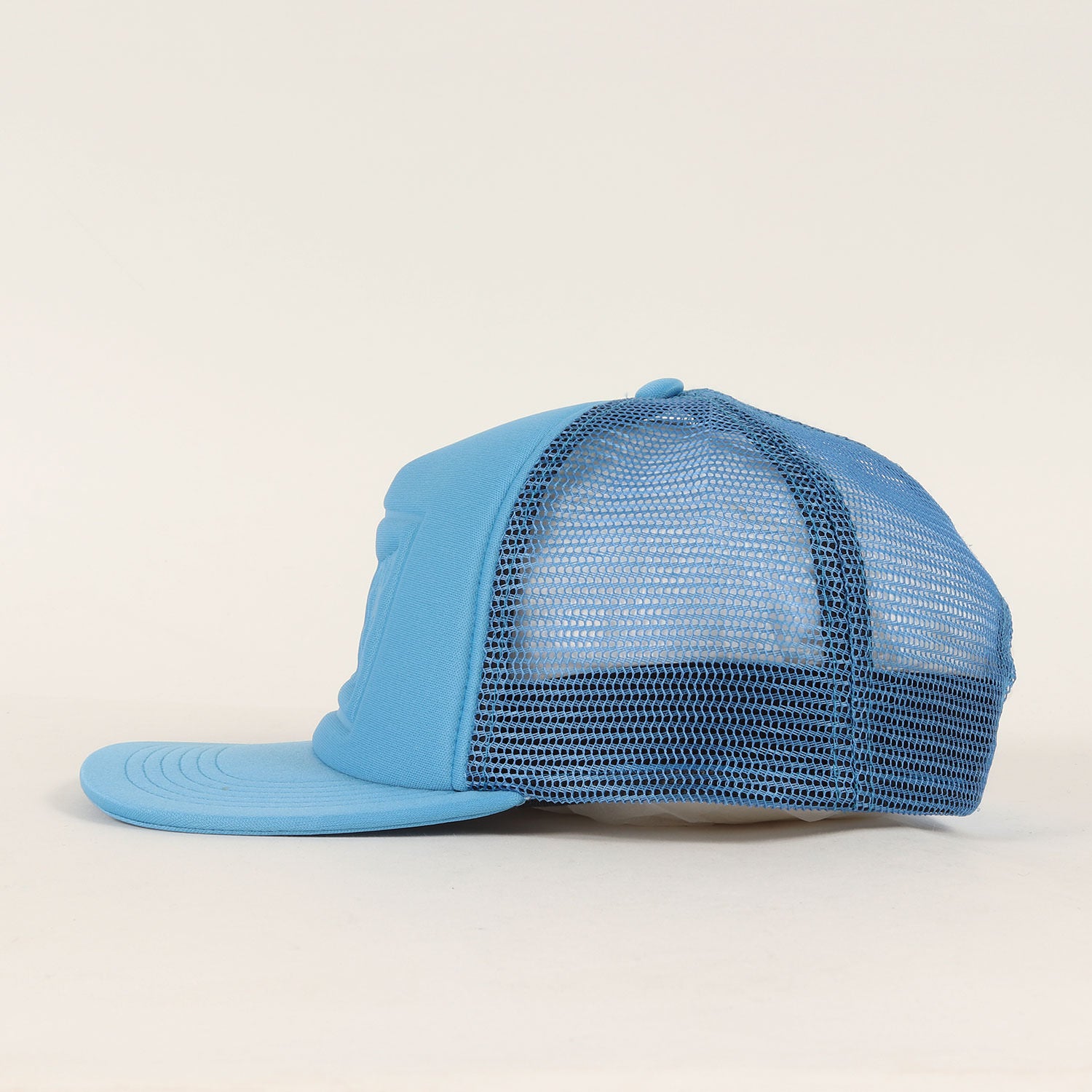 Supreme (シュプリーム) 23SS エンボス エバーラストロゴ 5パネル メッシュキャップ(Stamped Mesh Back  5-Panel) - ブランド古着の通販・買取 | BEEGLE by Boo-Bee