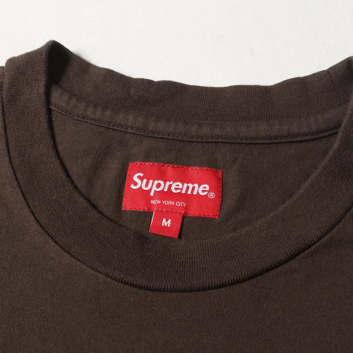 Supreme (シュプリーム) 22AW スモールBOXロゴ ロングスリーブ Tシャツ(Small Box L/S Tee) -  ブランド古着の通販・買取 | BEEGLE by Boo-Bee