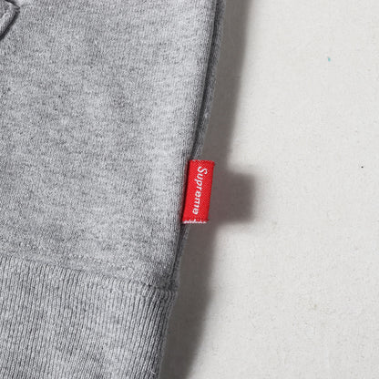 スモールBOXロゴ ジップ スウェットパーカー(Small Box Zip Up Sweatshirt)