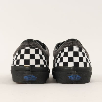 ×VANS AUTHENTIC