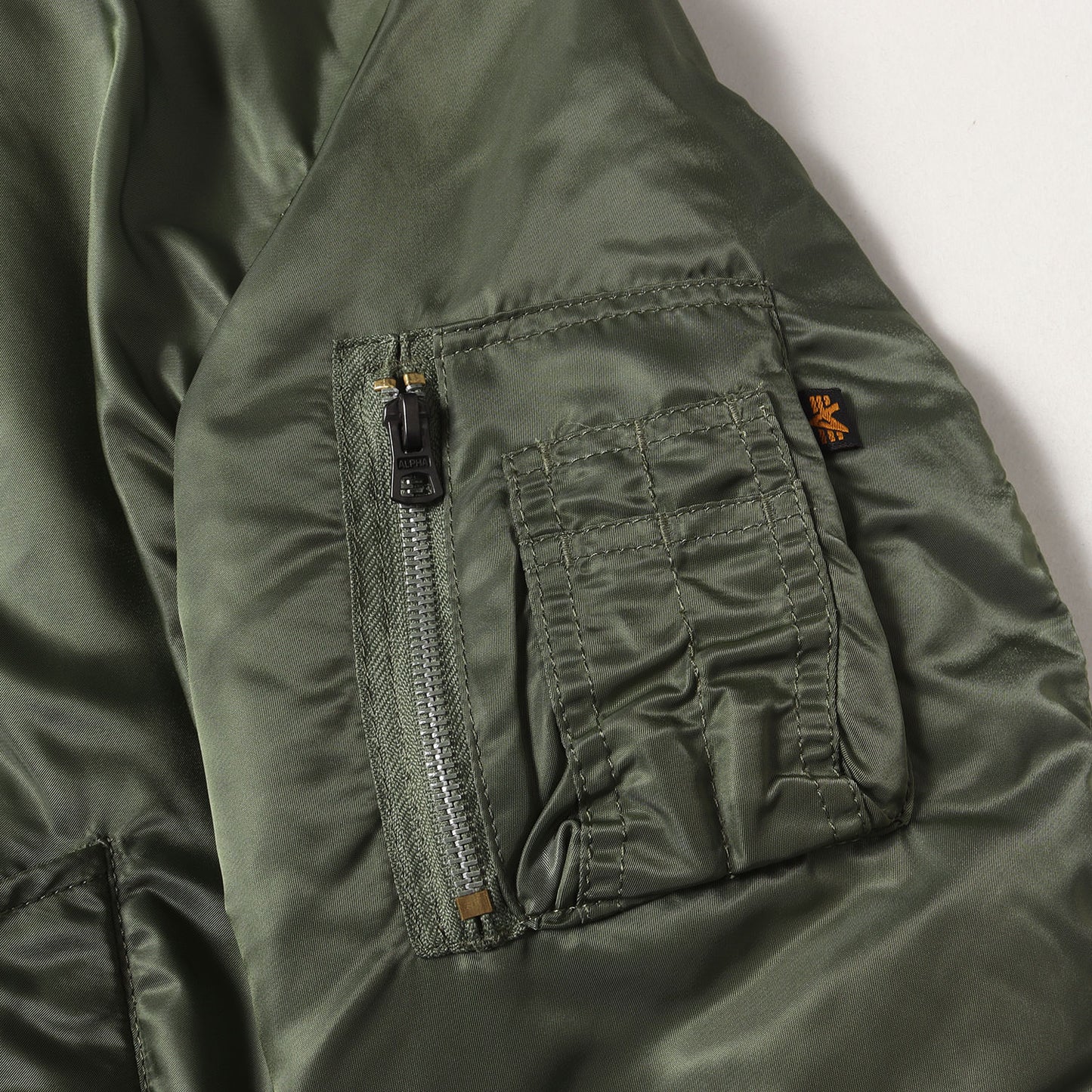 復刻モデル ×ALPHA 袖フィッシャーマンニット カスタム MA-1 フライトジャケット