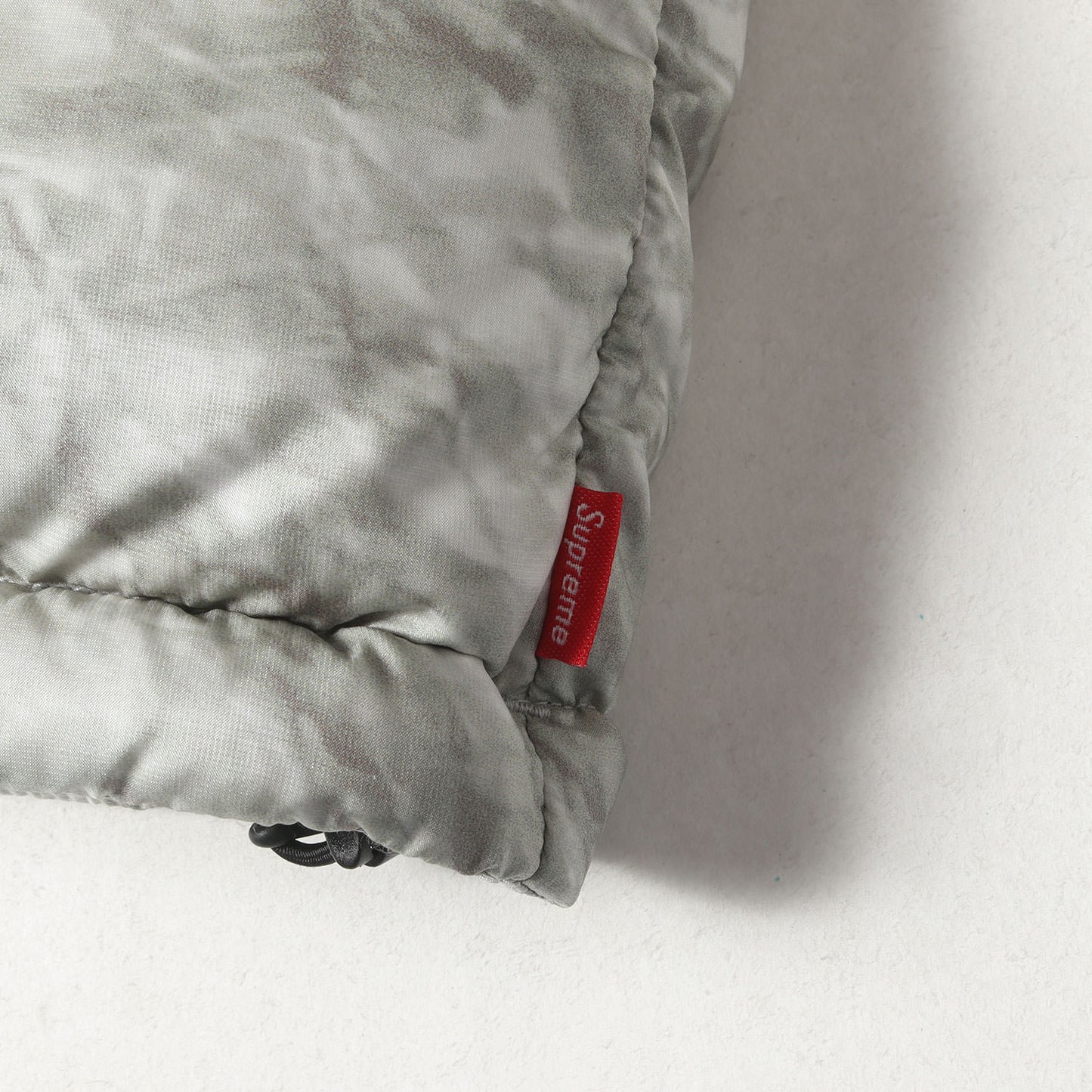 ×THE NORTH FACE ペーパープリント ヌプシ ダウンジャケット(Paper Print Nuptse Jacket)