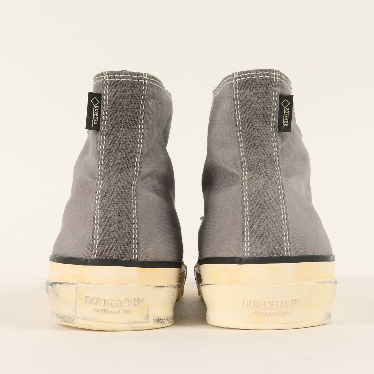 GORE-TEX ビンテージ加工 ハイカットスニーカー(DWELLER TRAINER HI COTTON CANVAS WITH GORE-TEX 2L VW)