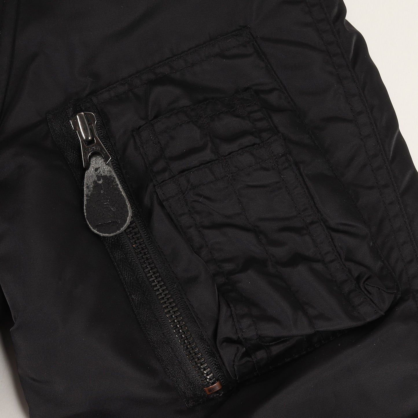 バックロゴ N-2B フライトジャケット