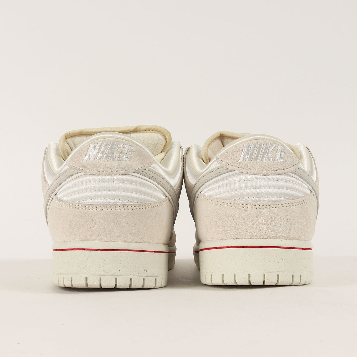 SB DUNK LOW PRM CITY OF LOVE (FZ5654-100)