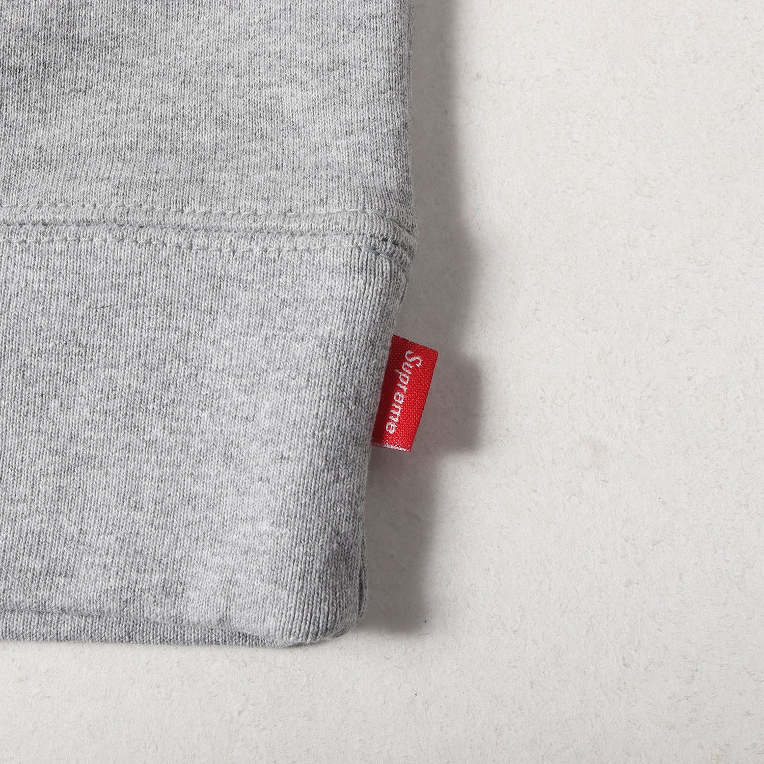 Supreme (シュプリーム) 20SS クロスオーバーロゴ 刺繍 Supreme (シュプリーム) 20SS クロスオーバーロゴ 刺繍