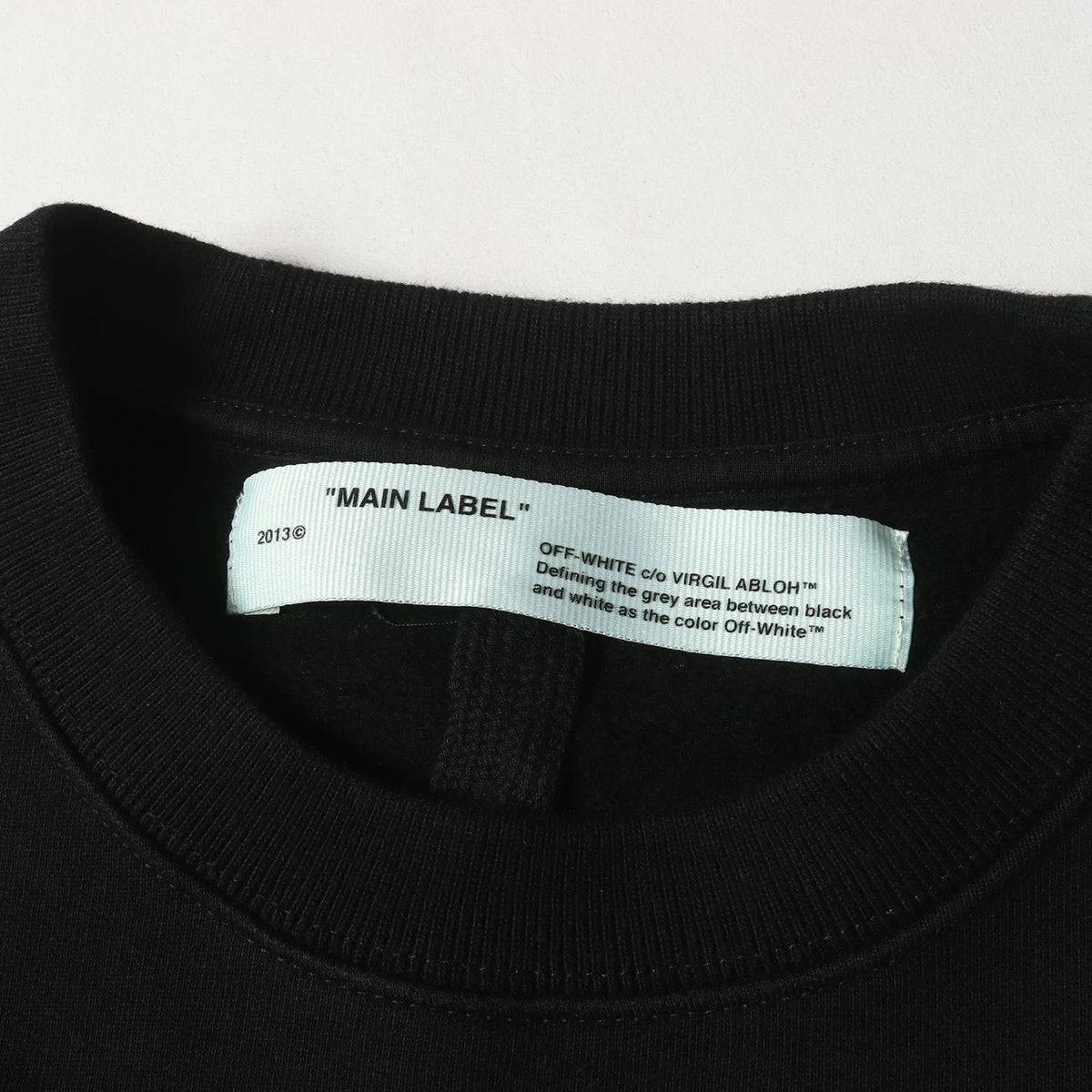 OFF-WHITE (オフホワイト) グラデーション アロー スウェット(DIAG 